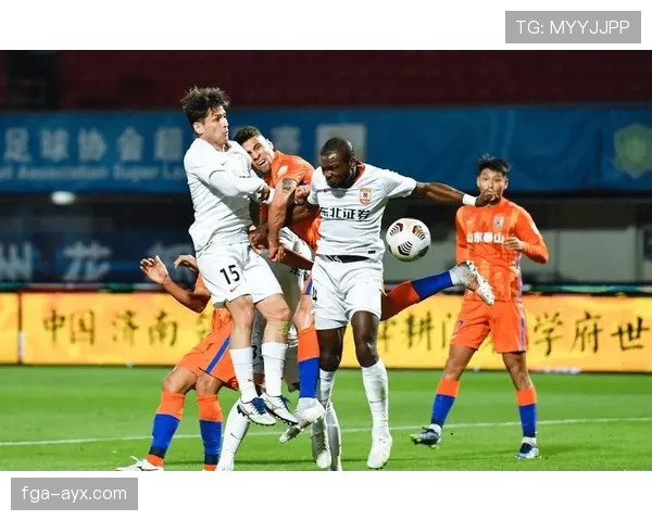 颜骏凌神勇发挥助海港豪取连胜，状态火热引关注