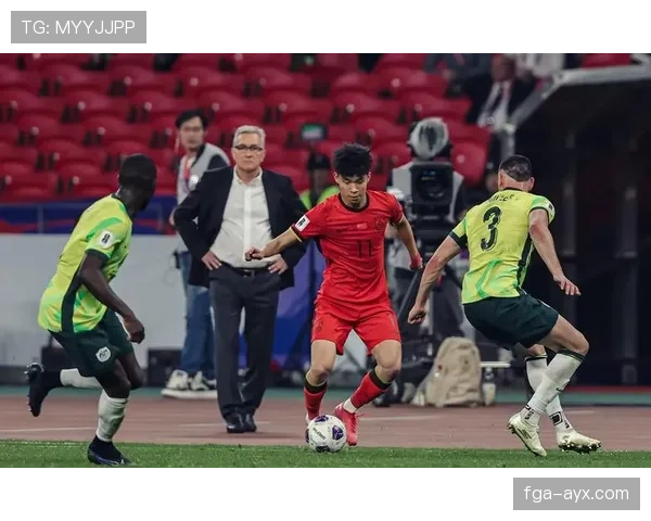 里昂青训再诞新星，足坛未来希望冉冉升起