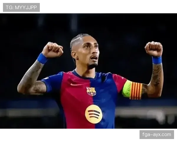 萨卡与拉菲尼亚:技术型边锋的战术角色与数据对比 萨卡与拉菲尼亚:技术型边锋的战术角色与数据对比